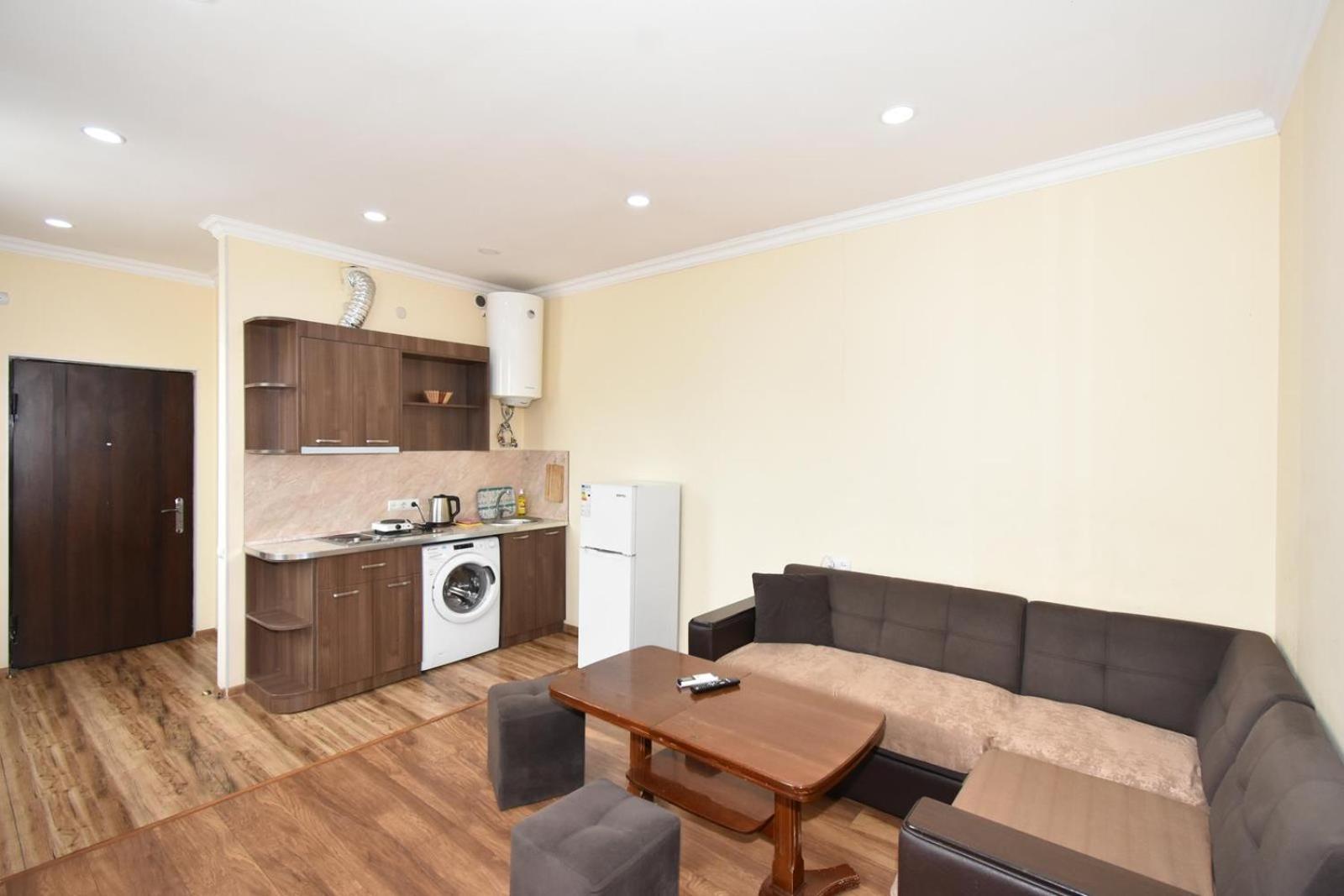 יירבאן Modern Apartments And Tours מראה חיצוני תמונה